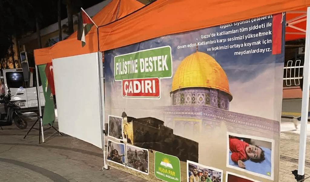 Tarsus'ta Gazze için direniş nöbeti devam ediyor