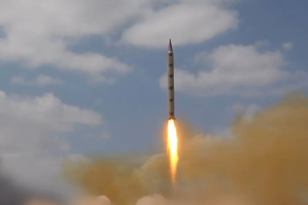 Ensarullah: Siyonist askeri hedeflere balistik füze fırlattık