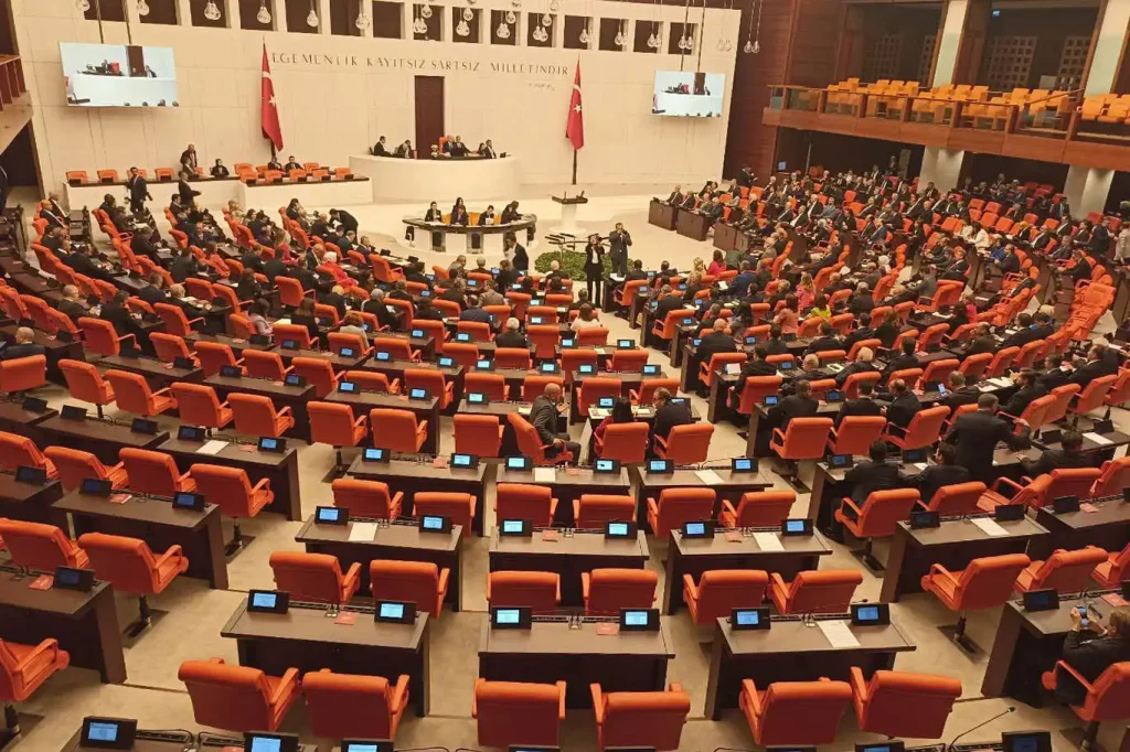 HÜDA PAR'ın, soykırıma karışmış çifte vatandaşlara ilişkin kanun teklifinin detayları belli oldu