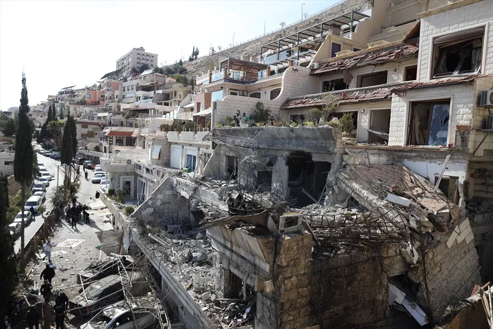 İşgalciler Şam'a hava saldırısı düzenledi