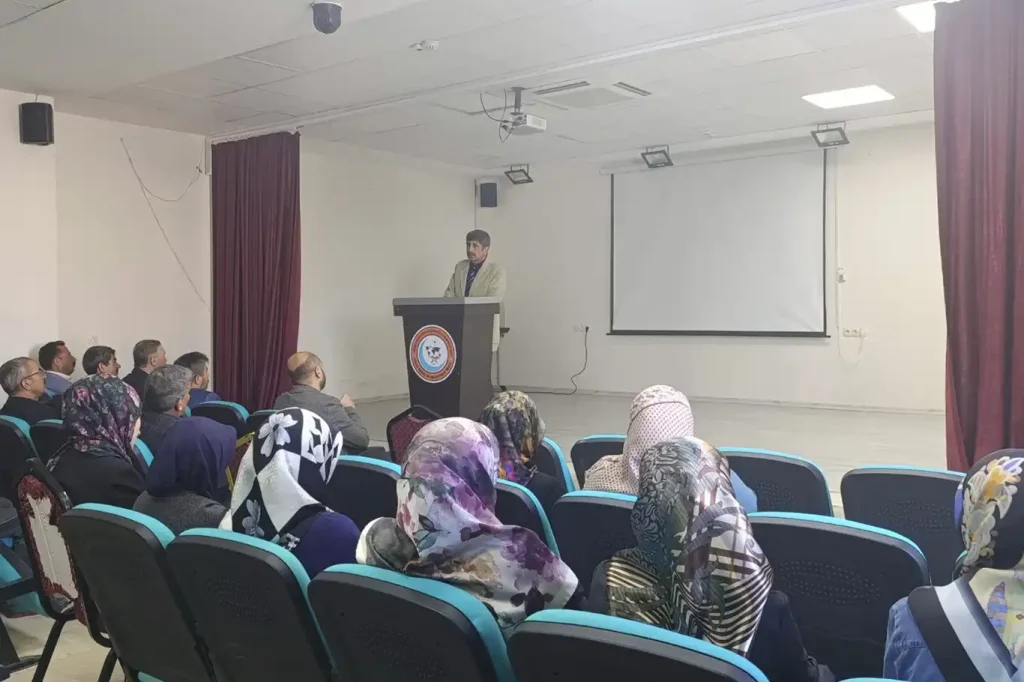 Anamur’da Gençler Bilgiyle Yarışacak, Umreyle Ödüllendirilecek!