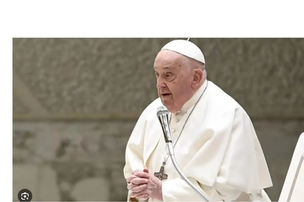 Vatikan, Katolik dünyasının lideri Papa Franciscus'un bu sabah saat 07.35'te Casa Santa Marta'daki konutunda öldüğünü duyurdu.