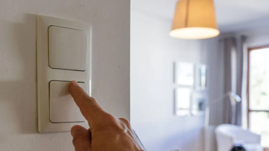 Mersin'de 13 Mayıs Elektrik Kesintisi: Üç İlçede Sekiz Saat Sürecek