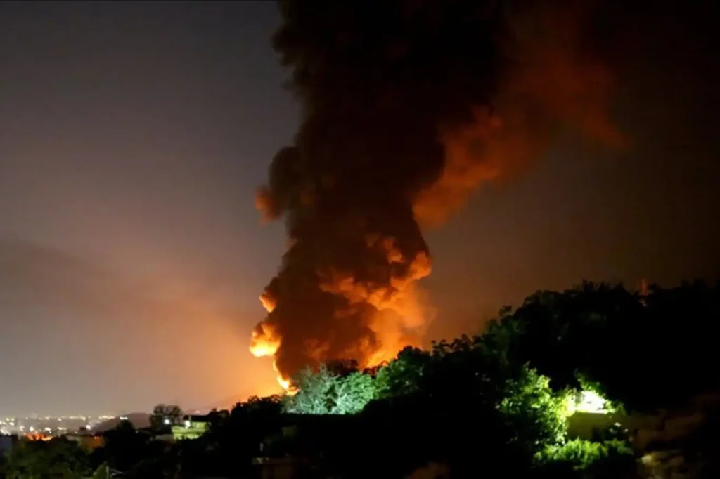 İşgalci ABD, İran'daki nükleer tesisleri vurdu