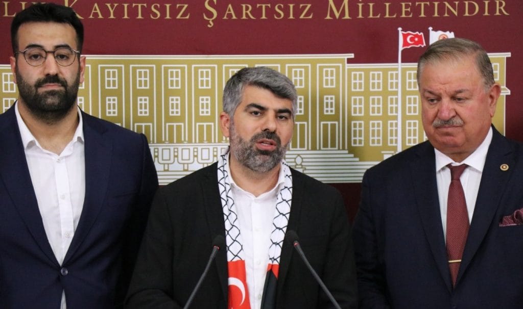 Mersin Milletvekili Dinç’ten Meclis’te Gazze Mesajı: ''Gazze’de Bir Çocuk Nefes Alamazken Biz de Alamayız''