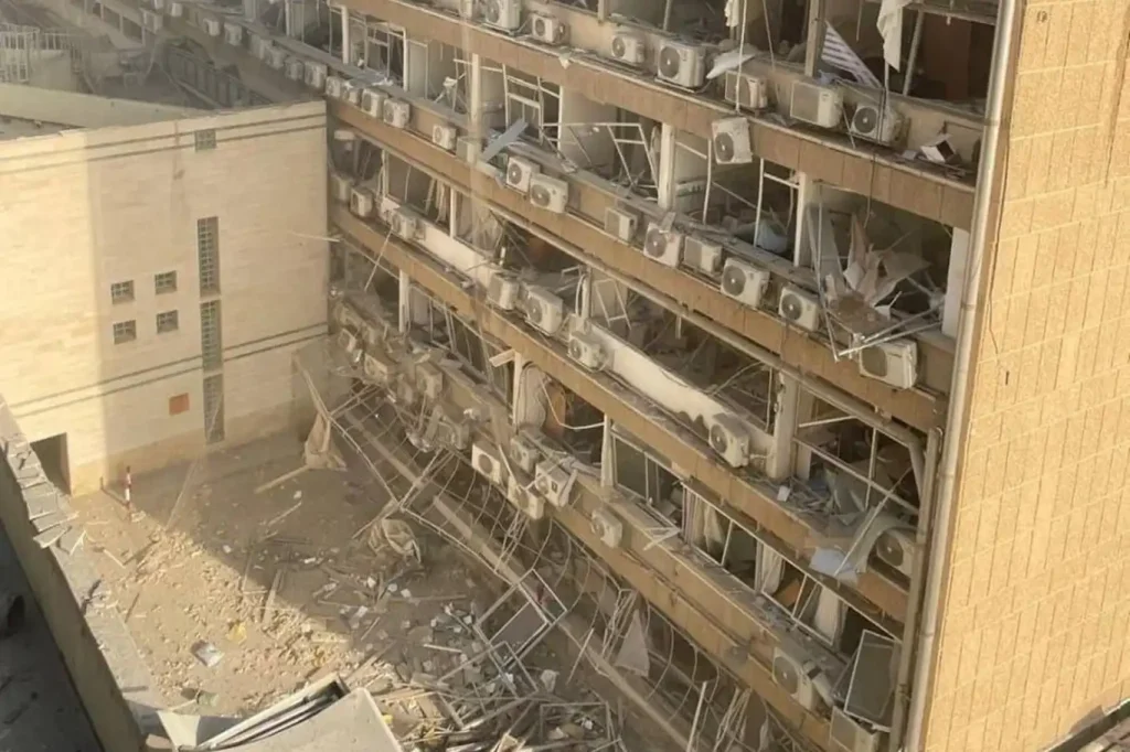 İran'ın hedef aldığı hastane bitişiğindeki tesis, siyonist karargah olarak kullanılıyordu