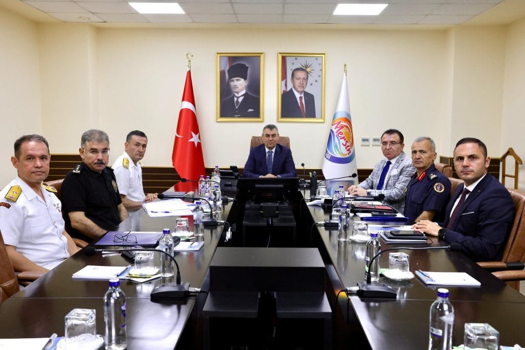 Vali Toros Başkanlığında Güvenlik Zirvesi