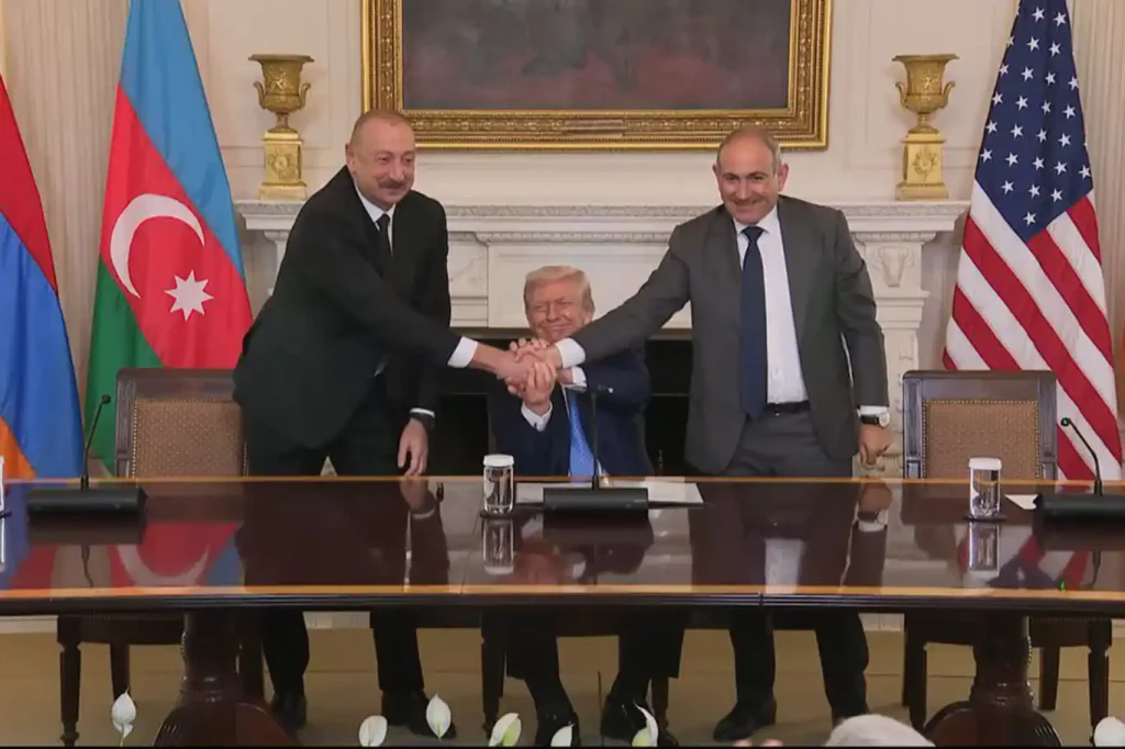 Azerbaycan ve Ermenistan arasında barış anlaşması imzalandı