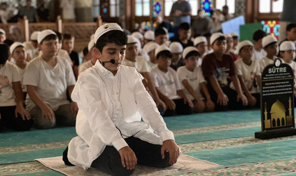 Peygamber Sevdalıları’ndan Mersin’de “Hayat Namazla Güzeldir” Programı