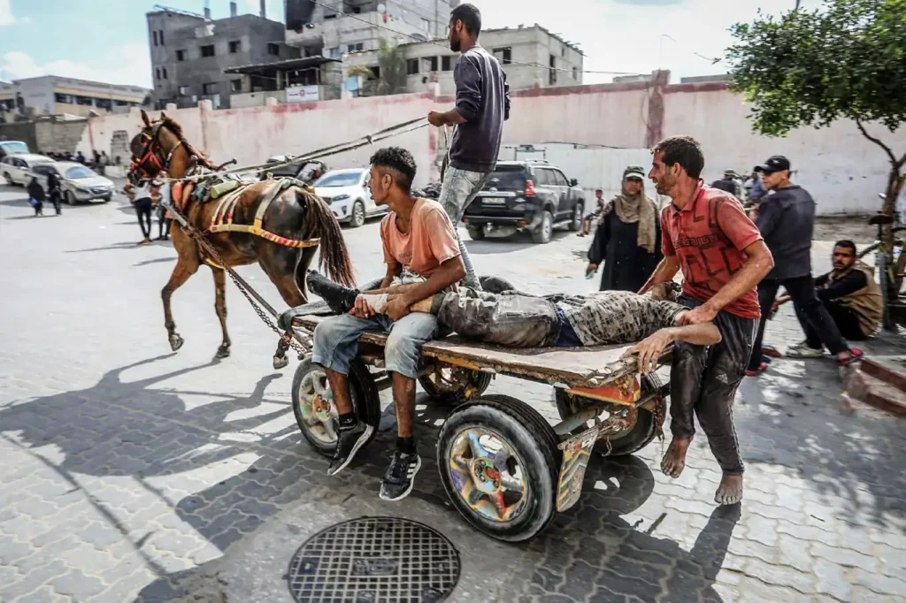 UNRWA: Gazze'de en az 2 bin aç insan yardım ararken öldürüldü