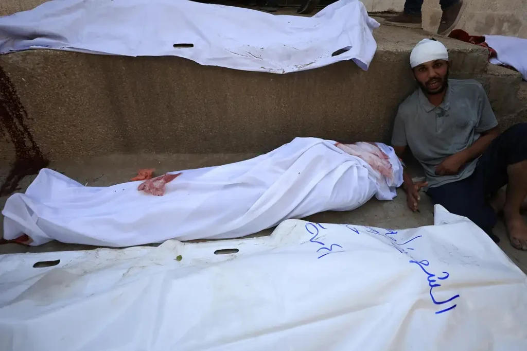 Gazze'de Saldırılar ve Kıtlık: Şehit Sayısı 65 Bin 62'ye Yükseldi